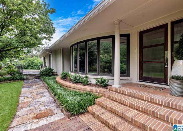 Property at 3004 Smyer Rd, Vestavia Hills, AL 35216, 5 beds, 4 baths