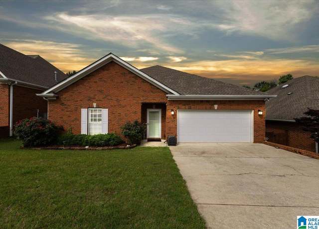 Property at 1324 Turncliff Dr, Birmingham, AL 35235, 3 beds, 2.5 baths