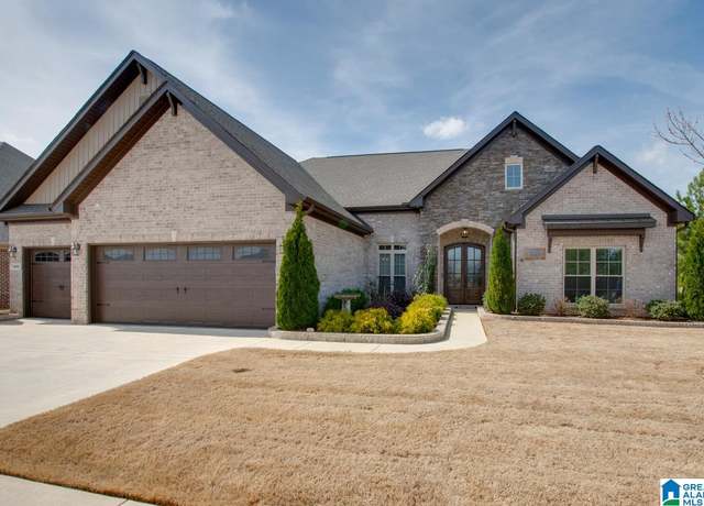 Property at 7400 Flint Crossing Cir, Owens Cross Roads, AL 35763, 5 beds, 3.5 baths