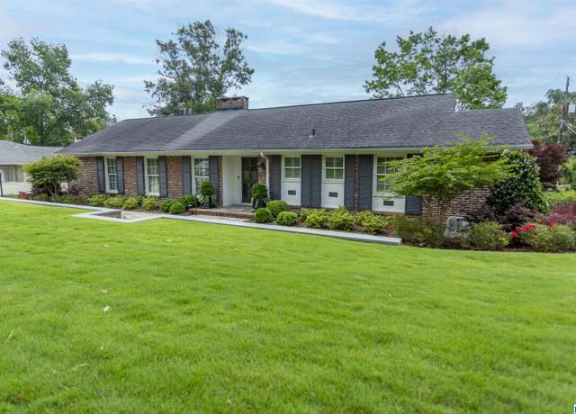 Property at 2121 Mountain View Dr, Vestavia Hills, AL 35216, 4 beds, 3 baths