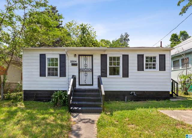 Property at 2304 Eufaula Ave, Birmingham, AL 35208, 3 beds, 1 bath