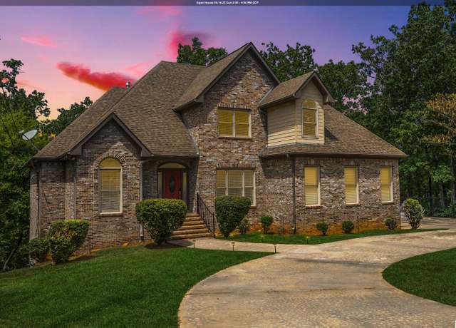 Property at 4586 Shades Crest Rd, Hoover, AL 35022, 5 beds, 4.5 baths