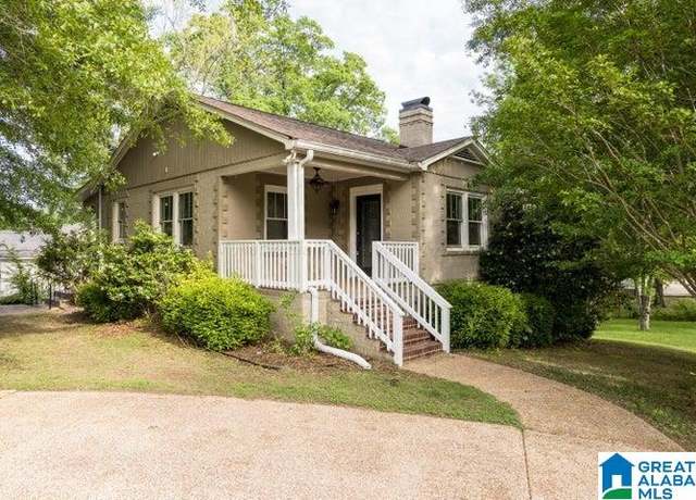 Property at 409 13th St W, Jasper, AL 35501, 5 beds, 3 baths