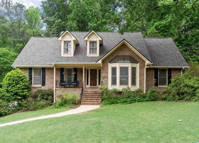 Property at 427 Pineway Dr, Hoover, AL 35226, 4 beds, 4 baths