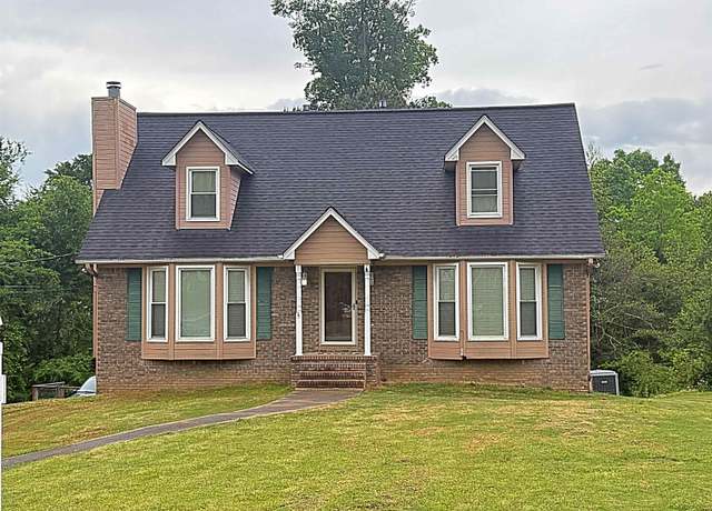 Property at 308 Oak Cir, Bessemer, AL 35023, 3 beds, 2.5 baths