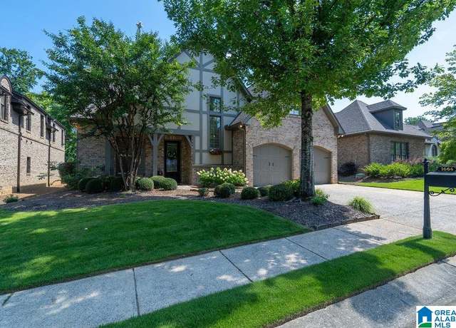 Property at 1664 Warren Ln, Vestavia Hills, AL 35243, 4 beds, 4 baths