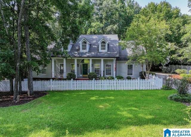 Property at 3010 Freemont Dr, Tuscaloosa, AL 35404, 4 beds, 3 baths