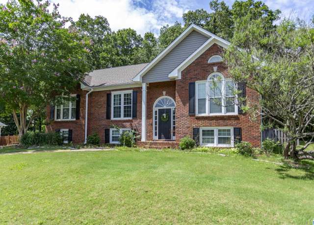 Property at 192 Kentwood Dr, Alabaster, AL 35007, 4 beds, 3 baths