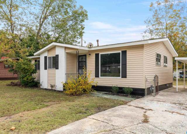 Property at 1425 Brighton Rd, Birmingham, AL 35228, 3 beds, 1.5 baths