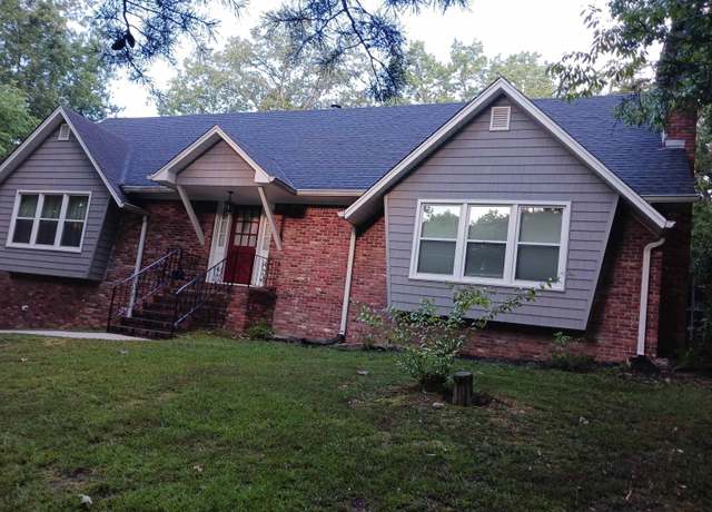 Property at 1812 Trail Ridge Dr, Pelham, AL 35124, 4 beds, 2 baths