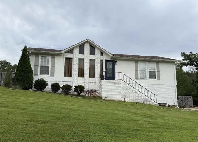 Property at 3102 Willow Ln, Fultondale, AL 35068, 3 beds, 2 baths
