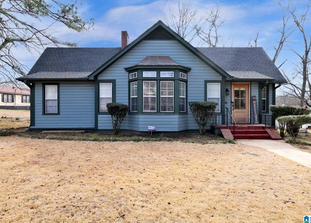 Property at 1429 Bush Blvd, Birmingham, AL 35208, 3 beds, 2 baths