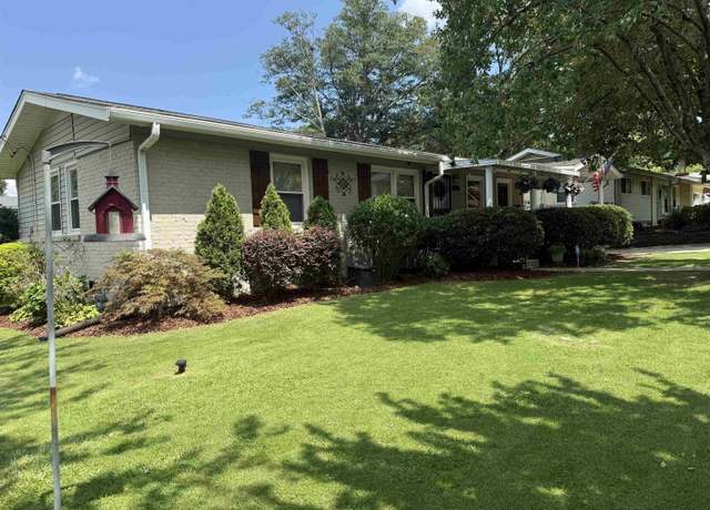 Property at 117 Briar Grove Dr, Irondale, AL 35210, 3 beds, 1.5 baths