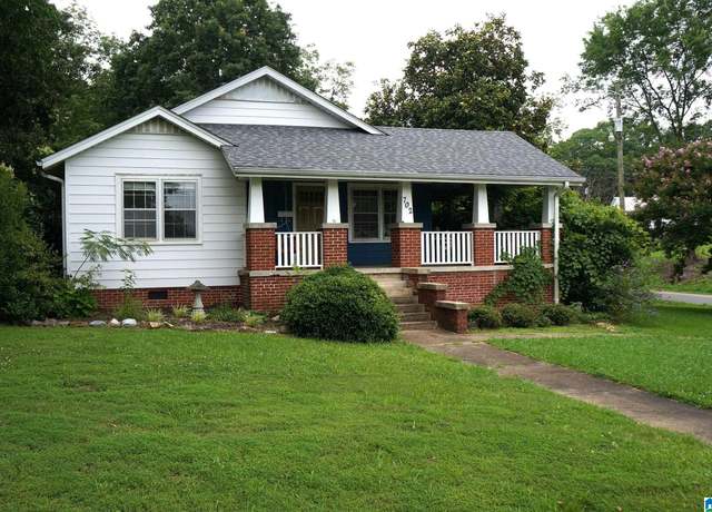 Property at 702 4th St SW, Childersburg, AL 35044, 3 beds, 1 bath