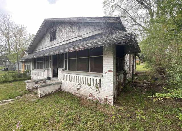 Property at 4704 9th Ave, Birmingham, AL 35224, 3 beds, 1 bath