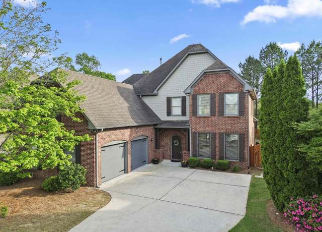 Property at 2424 Chalybe Trl, Hoover, AL 35226, 4 beds, 2.5 baths