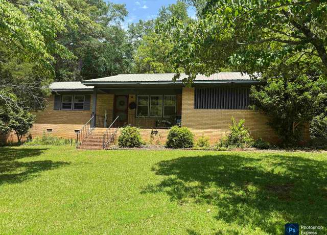 Property at 406 Mountain St NE, Jacksonville, AL 36265, 3 beds, 2 baths
