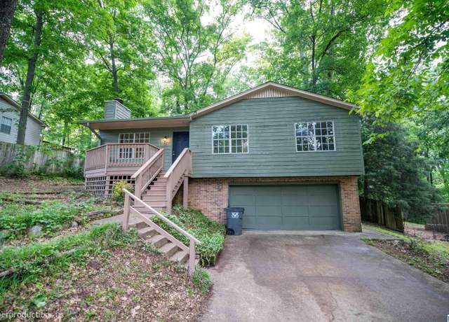 Property at 6828 Markham Dr, Trussville, AL 35173, 3 beds, 2 baths