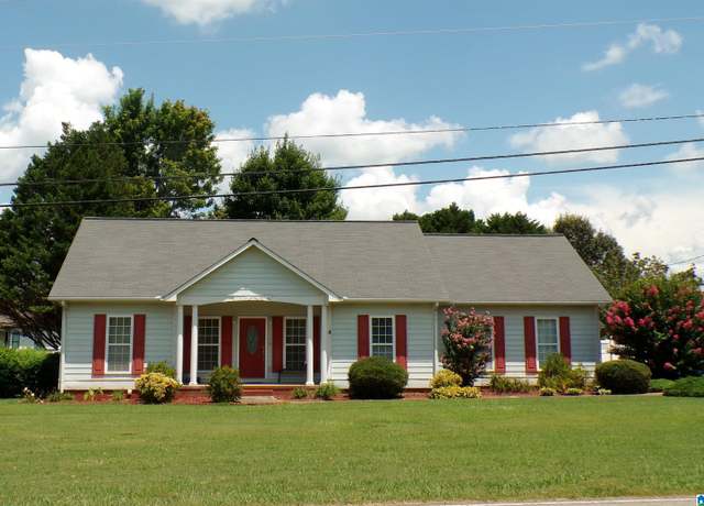 Property at 1119 James Hopkins Rd SW, Jacksonville, AL 36265, 3 beds, 2 baths