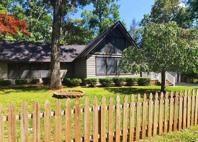 Property at 106 Roberts Cir, Wedowee, AL 36278, 3 beds, 2 baths