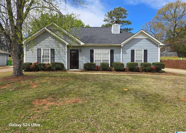 Property at 8332 Cahaba Crossing Cir, Leeds, AL 35094, 3 beds, 2 baths