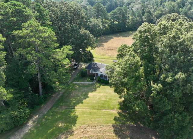 Property at 3678 Highway 132, Oneonta, AL 35121, 3 beds, 2 baths