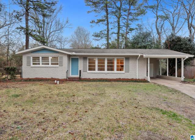 Property at 845 Glen Oaks Dr, Fairfield, AL 35064, 3 beds, 1.5 baths