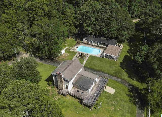 Property at 3370 Kirkseys Bnd, Ohatchee, AL 36271, 2 beds, 2.5 baths