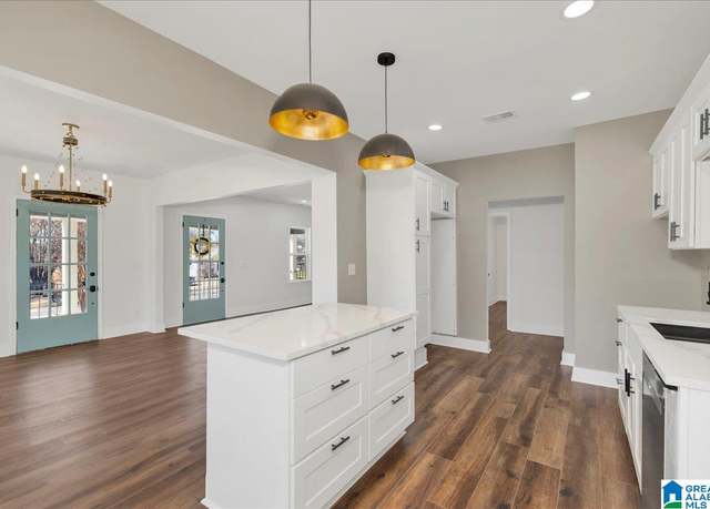 Property at 1020 Graymont Ave, Birmingham, AL 35204, 3 beds, 2 baths