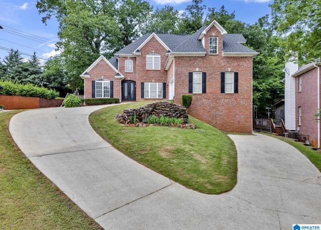 Property at 4728 Red Leaf Cir, Hoover, AL 35226, 5 beds, 3.5 baths