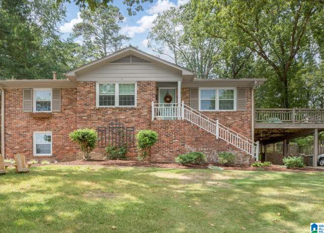 Property at 2208 Deerwood Rd, Hoover, AL 35216, 3 beds, 2 baths