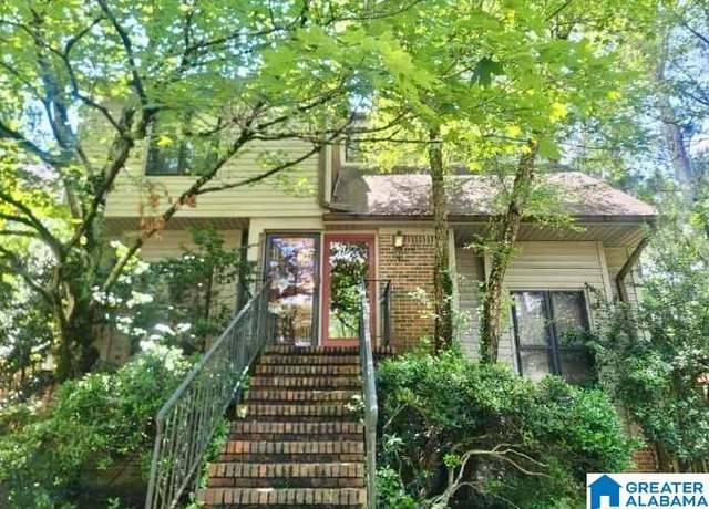 Property at 3007 Old Stone Dr, Birmingham, AL 35242, 3 beds, 2.5 baths