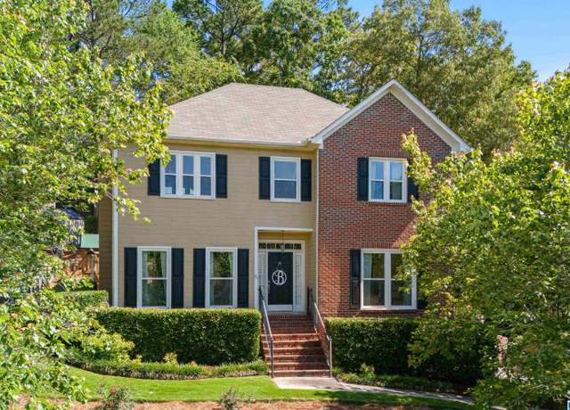 Property at 1709 Wakefield Dr, Hoover, AL 35216, 3 beds, 2.5 baths