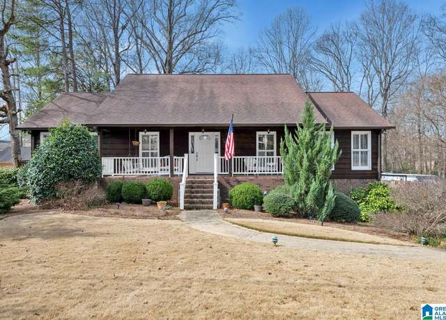 Property at 980 Berrywood Dr, Gardendale, AL 35071, 4 beds, 3.5 baths