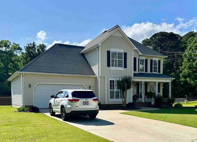 Property at 853 Westchester Ct, Anniston, AL 36207, 3 beds, 2.5 baths