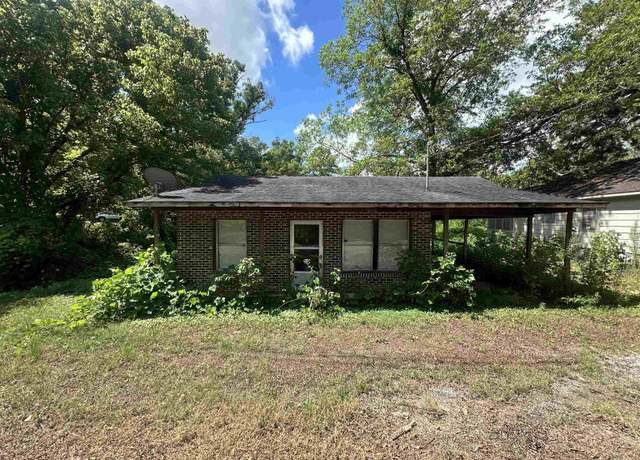 Property at 202 Montgomery St, Warrior, AL 35180, 1 bed, 1 bath