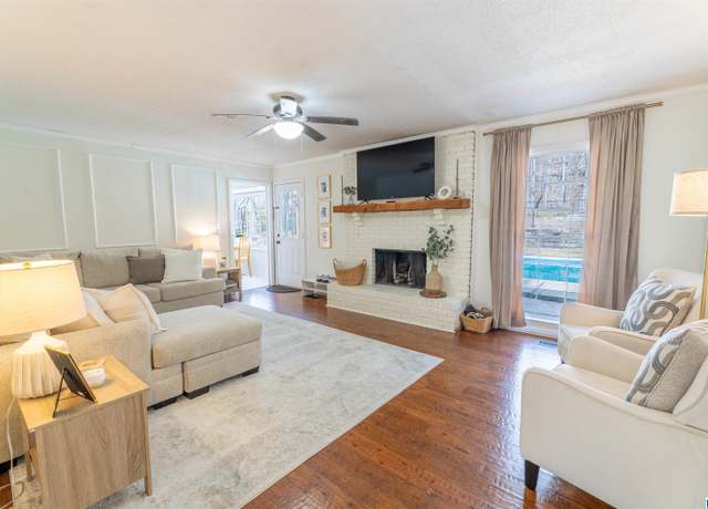 Property at 814 Angel Dr, Jacksonville, AL 36265, 3 beds, 2 baths