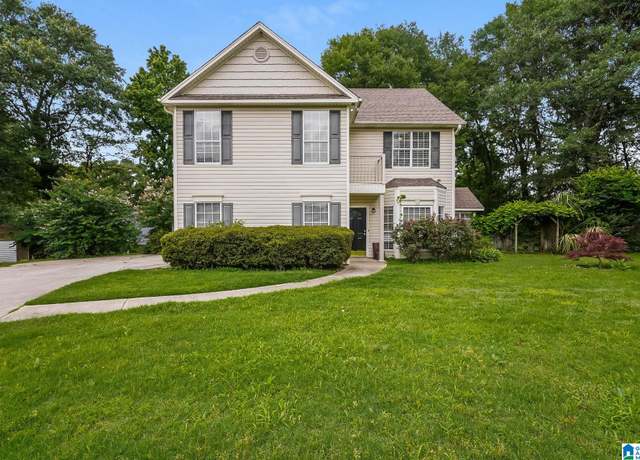 Property at 136 Greenfield Cir, Alabaster, AL 35007, 3 beds, 2.5 baths