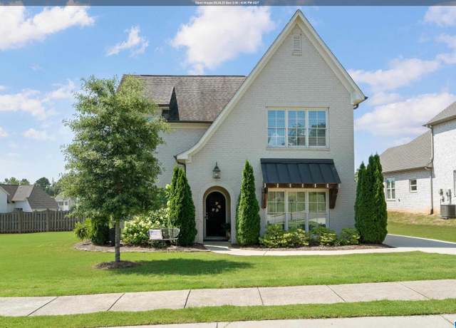 Property at 6037 Clubhouse Dr, Trussville, AL 35173, 5 beds, 4 baths