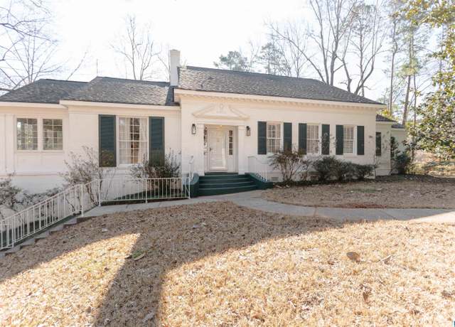 Property at 6 Walnut Rd, Sylacauga, AL 35150, 3 beds, 2.5 baths