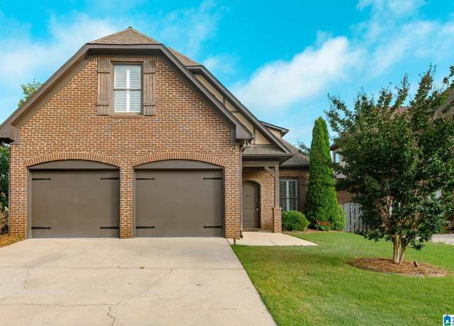 Property at 2263 Chalybe Trl, Hoover, AL 35226, 4 beds, 2.5 baths