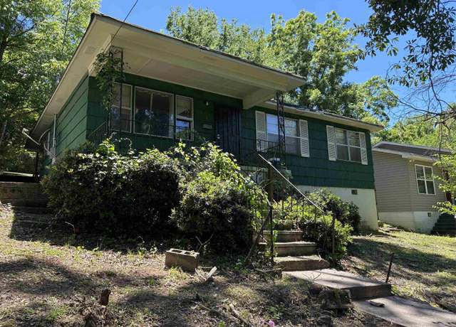 Property at 1913 Day Ave, Tarrant, AL 35217, 3 beds, 1 bath