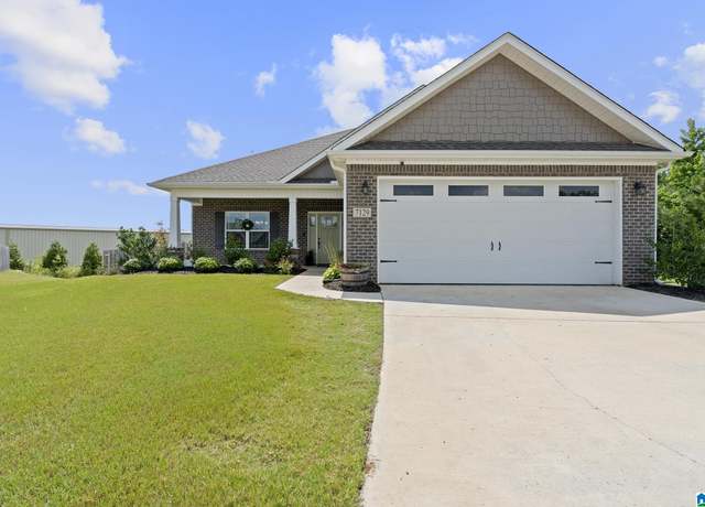 Property at 7129 Kingsbridge Ln SE, Owens Cross Roads, AL 35763, 3 beds, 2 baths
