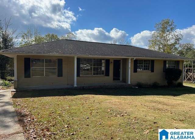 Property at 85 Cleveland St, Thorsby, AL 35171, 3 beds, 2 baths