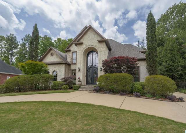 Property at 3030 Hampton Cir, Birmingham, AL 35242, 4 beds, 4.5 baths