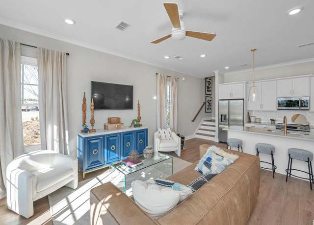 Property at 5528 Kaver Ln #5528, Hoover, AL 35244, 2 beds, 2.5 baths