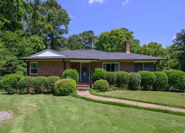 Property at 2109 Chapel Rd, Hoover, AL 35226, 2 beds, 1 bath