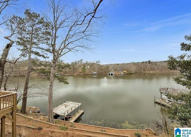 Property at 332 Lakeshore Ln, Oneonta, AL 35121, 3 beds, 3 baths