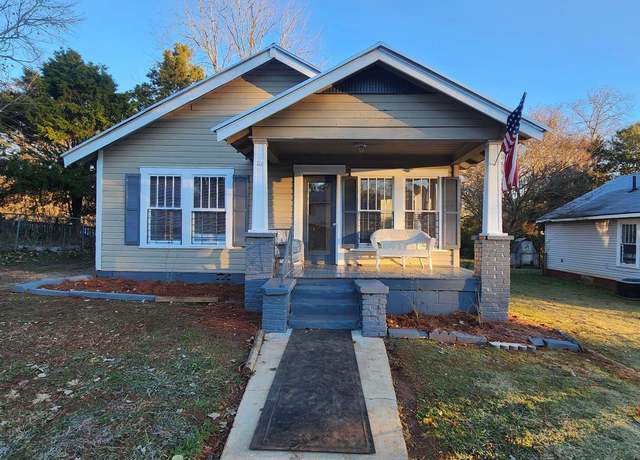 Property at 211 W Oak St, Oxford, AL 36203, 3 beds, 2 baths