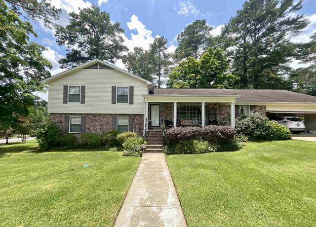 Property at 5043 Pinewood Ln, Tuscaloosa, AL 35405, 5 beds, 3 baths